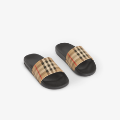 Burberry slippers